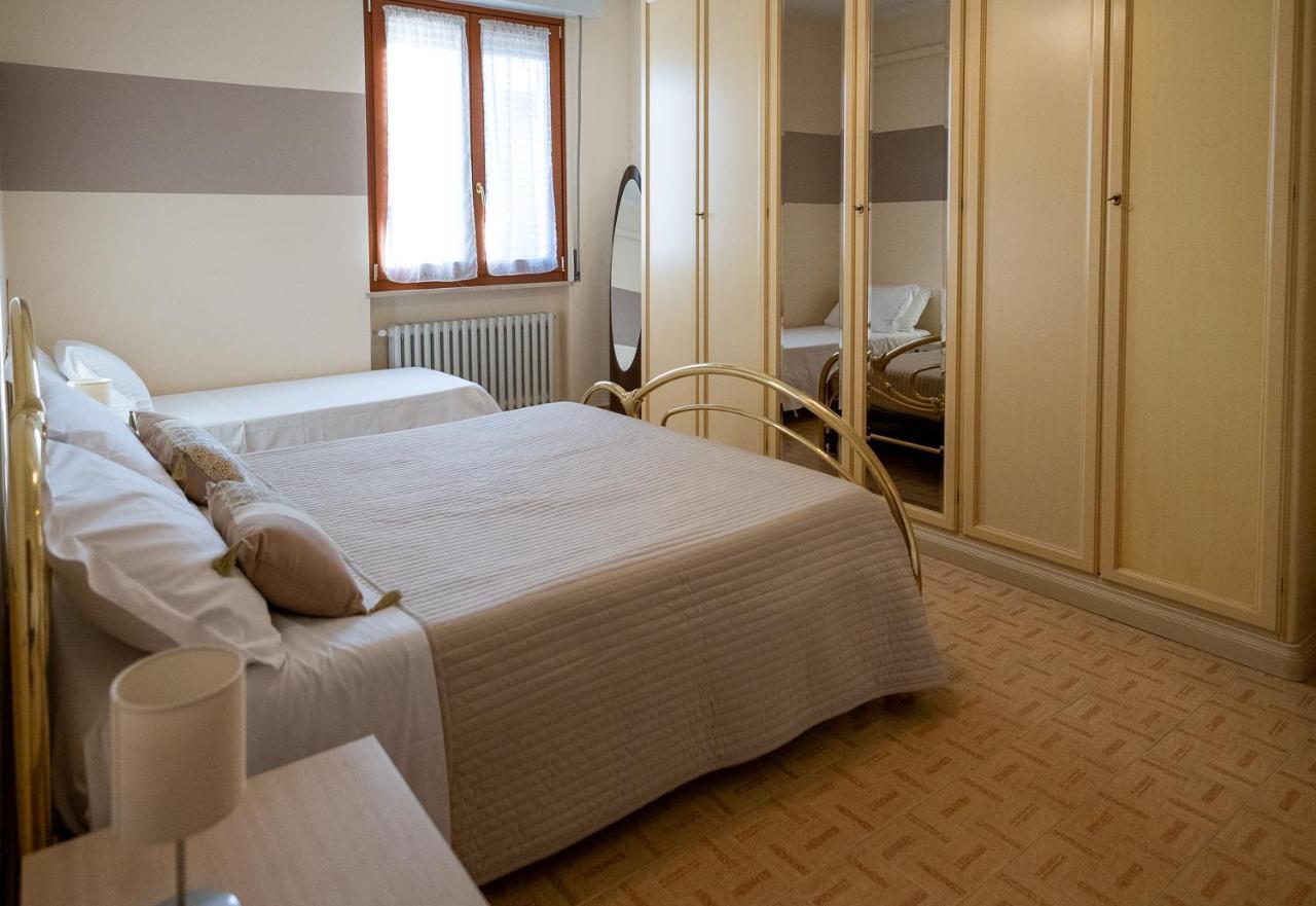 Cinzia'S Holiday Home Desenzano del Garda Exterior photo